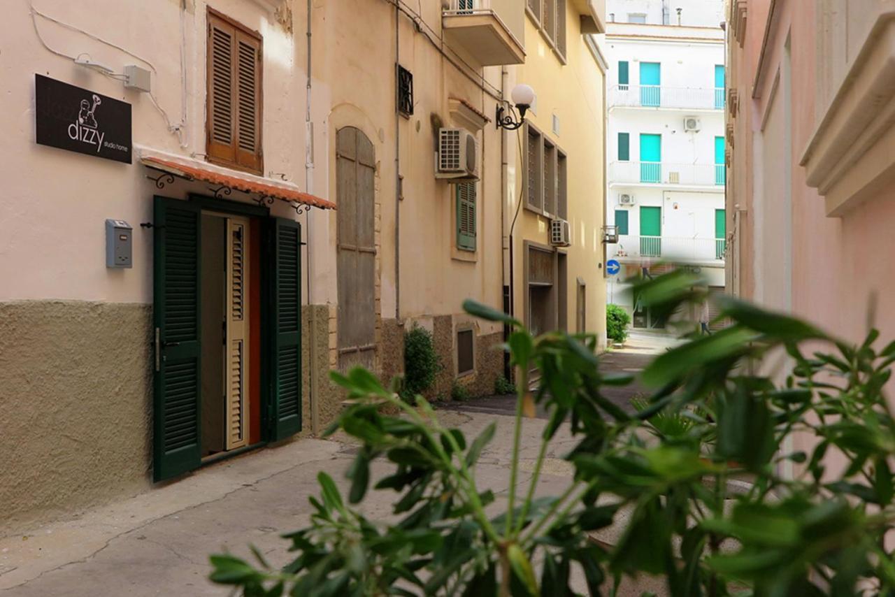 Alloggio Vieste Centro - Dizzy Studio Home ภายนอก รูปภาพ